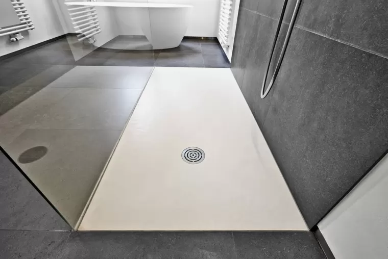Bac de douche italienne, Saint-Cyprien, Sinthe Plomberie Électricité
